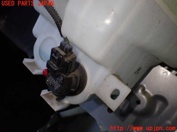 1UPJ-9233386791]カローラ アクシオ(NZE161)ウォッシャータンク1 中古_2