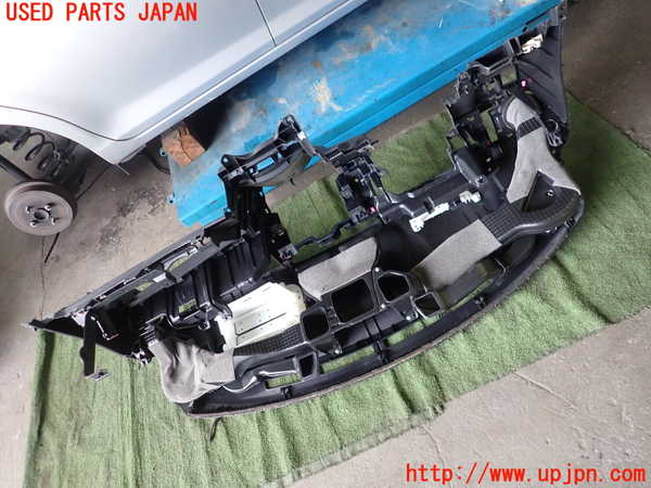 1UPJ-9233387505]カローラ アクシオ(NZE161)ダッシュボード 中古_4