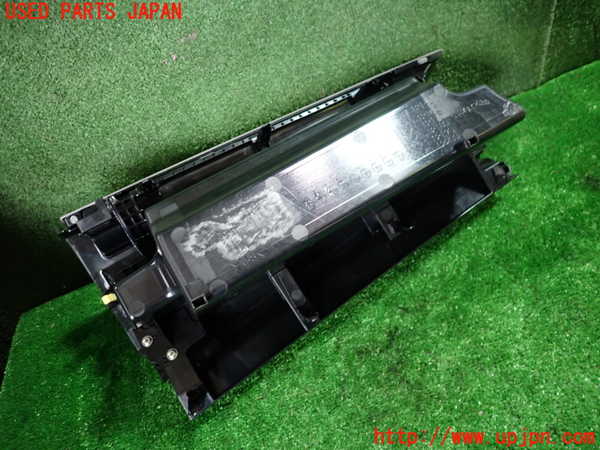 1UPJ-9233387517]カローラ アクシオ(NZE161)グローブボックス2 中古_4