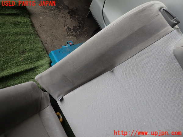 1UPJ-9233387385]カローラ アクシオ(NZE161)リアシート 中古_5