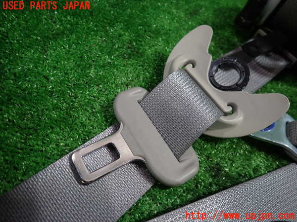 1UPJ-9233387075]カローラ アクシオ(NZE161)助手席シートベルト 中古_2