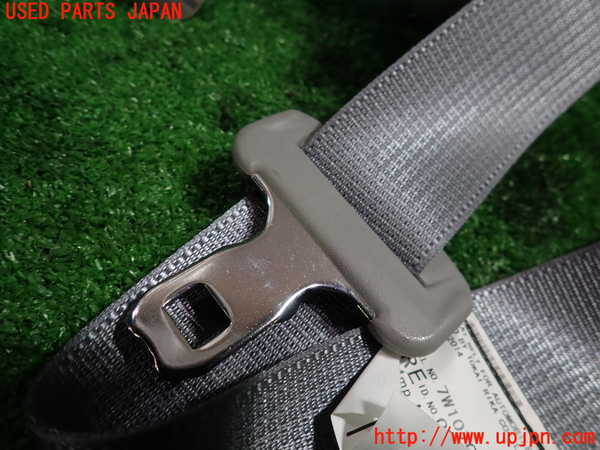 1UPJ-9233387155]カローラ アクシオ(NZE161)右2列目シートベルト 中古_2