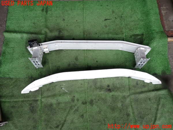 2UPJ-9233391014]レクサス・CT200h(ZWA10)フロントバンパーホースメント 中古_2