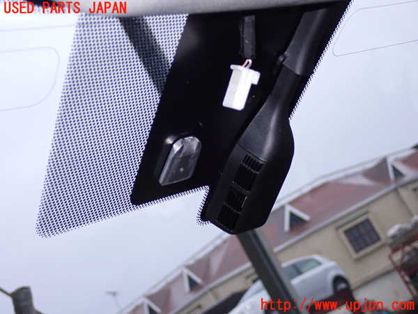 2UPJ-9233391195]レクサス・CT200h(ZWA10)フロントガラス 中古_3