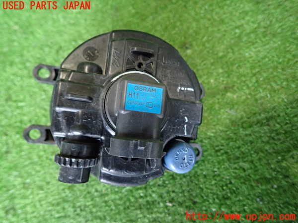 2UPJ-9233391180]レクサス・CT200h(ZWA10)右フォグ 中古_3
