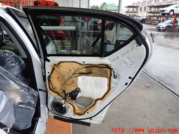 2UPJ-9233391290]レクサス・CT200h(ZWA10)右後ドア (ジャンク品) (43R-003021) 中古_3