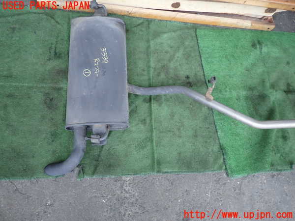 2UPJ-9233392671]レクサス・CT200h(ZWA10)リアマフラー1 中古_2