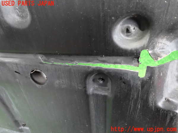 2UPJ-9233392170]レクサス・CT200h(ZWA10)エンジンアンダーカバー 中古_3