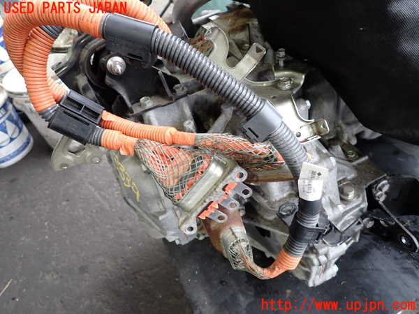 2UPJ-9233393010]レクサス・CT200h(ZWA10)ミッション AT 2ZR-FXE 中古_5