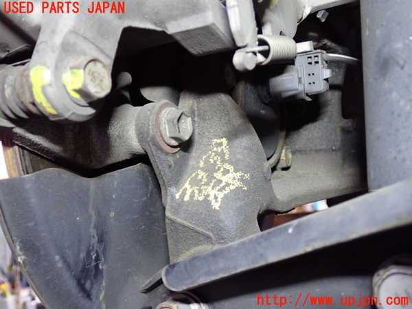 2UPJ-9233394305]レクサス・CT200h(ZWA10)左リアナックルハブ 中古_2