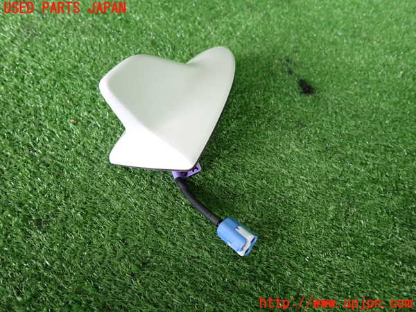 2UPJ-9233396550]レクサス・CT200h(ZWA10)アンテナ 中古_2