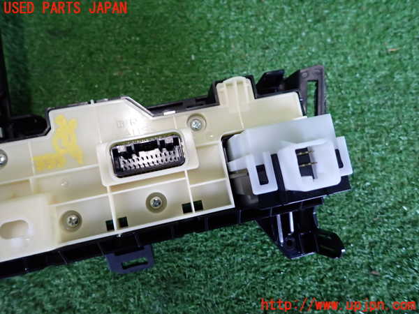 2UPJ-9233396307]レクサス・CT200h(ZWA10)スイッチ2 (EV MODE) 中古_3