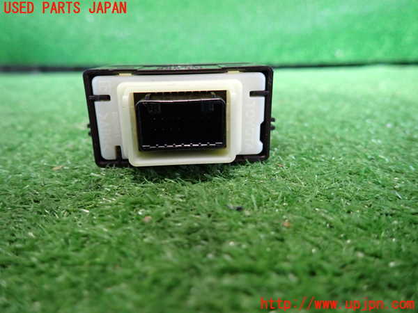 2UPJ-9233396308]レクサス・CT200h(ZWA10)スイッチ3 (OPEN CLOSE) 中古_3