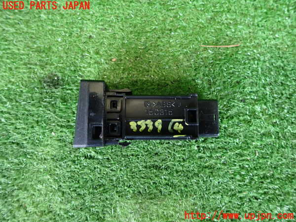 2UPJ-9233396309]レクサス・CT200h(ZWA10)スイッチ4 (パーキング) 中古_2