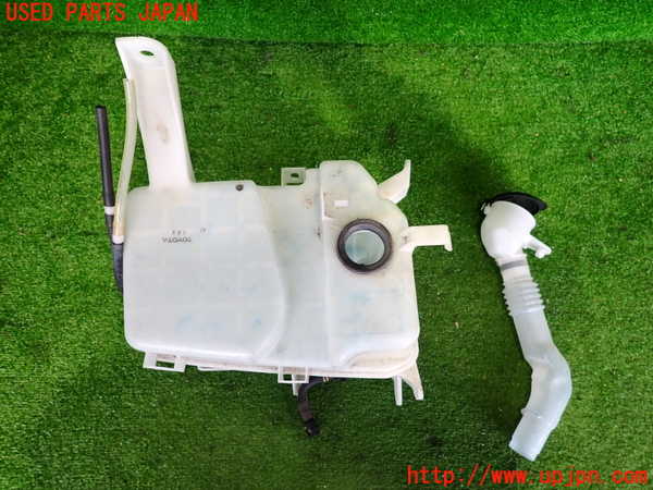 2UPJ-9233396791]レクサス・CT200h(ZWA10)ウォッシャータンク1 中古_2