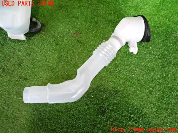 2UPJ-9233396791]レクサス・CT200h(ZWA10)ウォッシャータンク1 中古_5