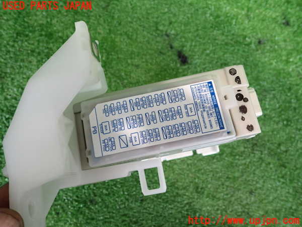 2UPJ-9233396742]レクサス・CT200h(ZWA10)ヒューズボックス2 中古_3