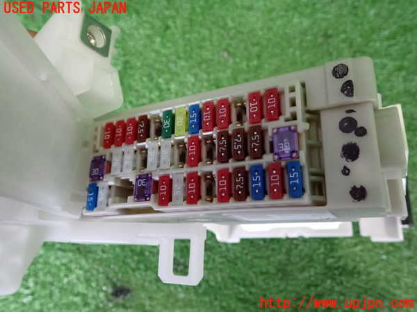 2UPJ-9233396742]レクサス・CT200h(ZWA10)ヒューズボックス2 中古_4