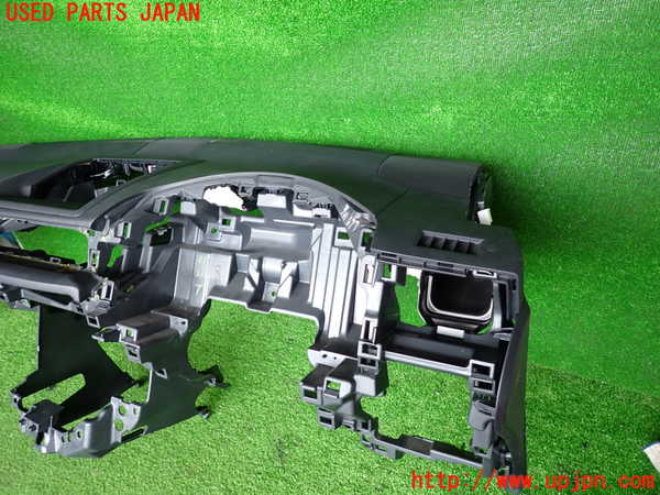 2UPJ-9233397505]レクサス・CT200h(ZWA10)ダッシュボード 中古_2