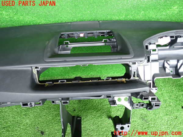 2UPJ-9233397505]レクサス・CT200h(ZWA10)ダッシュボード 中古_4