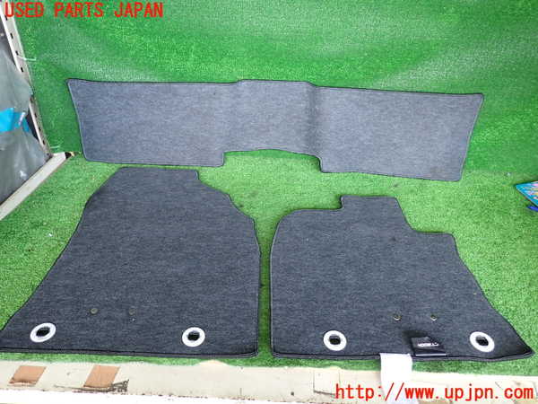 2UPJ-9233397800]レクサス・CT200h(ZWA10)フロアマット 中古_5