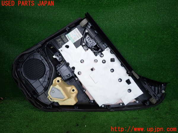 2UPJ-9233391324]レクサス・CT200h(ZWA10)左後ドア内張り 中古_2
