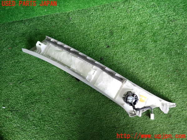 2UPJ-9233397655]レクサス・CT200h(ZWA10)右フロントピラートリム 中古_3