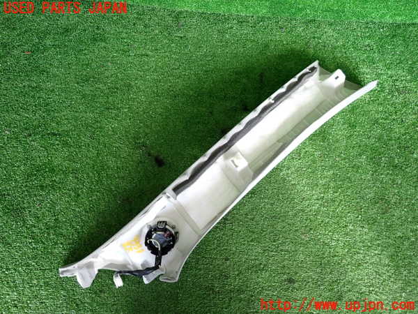 2UPJ-9233397660]レクサス・CT200h(ZWA10)左フロントピラートリム 中古_3