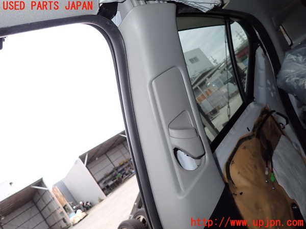 2UPJ-9233397665]レクサス・CT200h(ZWA10)右センターピラートリム 中古_2