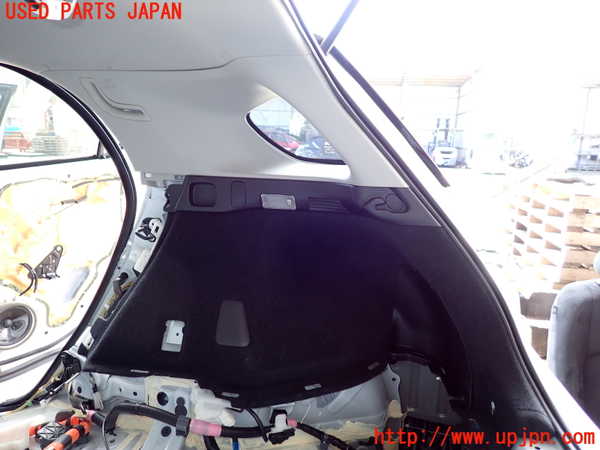 2UPJ-9233397675]レクサス・CT200h(ZWA10)右リアピラートリム 中古_2