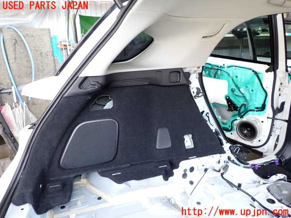 2UPJ-9233397680]レクサス・CT200h(ZWA10)左リアピラートリム 中古_2