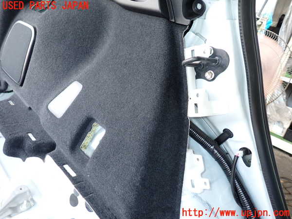 2UPJ-9233397680]レクサス・CT200h(ZWA10)左リアピラートリム 中古_4