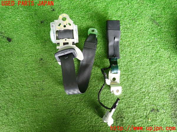 2UPJ-9233397155]レクサス・CT200h(ZWA10)右2列目シートベルト 中古_2