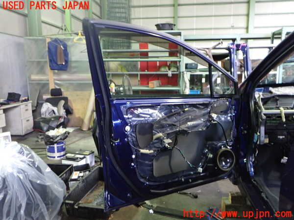 2UPJ-9233401260]レヴォーグ(VM4)左前ドア 中古(43R-00033 M2H3U)_4