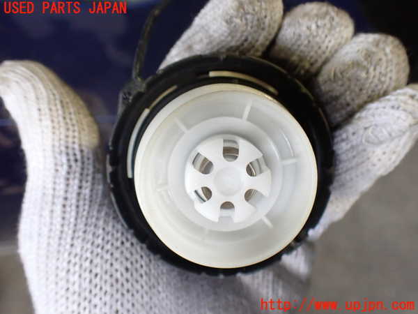 2UPJ-9233401690]レヴォーグ(VM4)フューエルリッド 中古_3