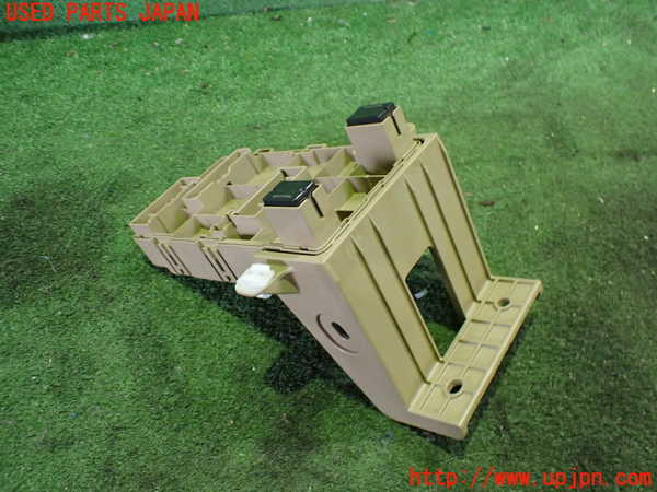 2UPJ-9233406741]レヴォーグ(VM4)ヒューズボックス1 中古_2