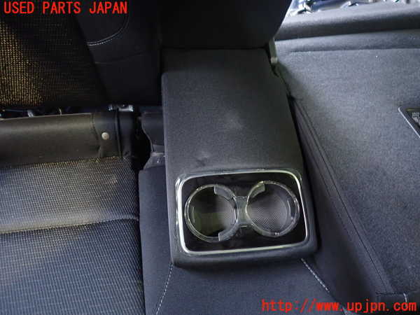 2UPJ-9233407385]レヴォーグ(VM4)リアシート 中古_4