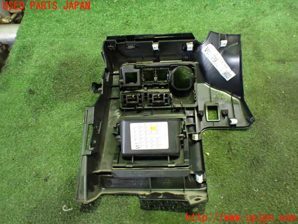 2UPJ-9233407841]レヴォーグ(VM4)小物入れ1 中古_3