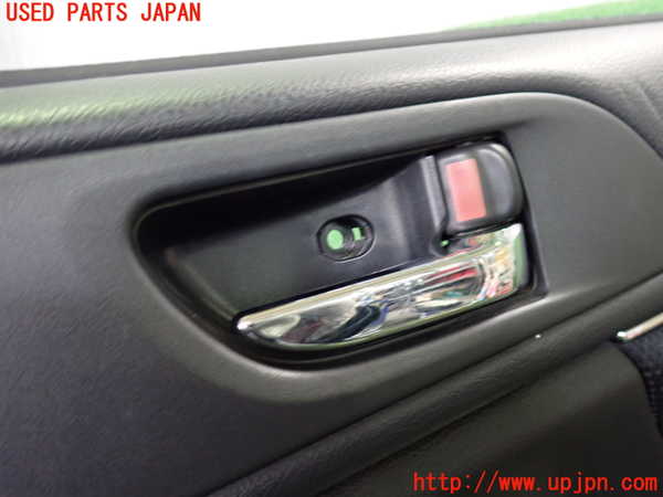 2UPJ-9233401294]レヴォーグ(VM4)右後ドア内張り 中古_2