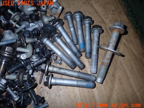 3UPJ=9233410720]ボルボ V60 T4 Rデザイン(FB4164T)ネジ・ナット・ステー類 セット ジャンク_2