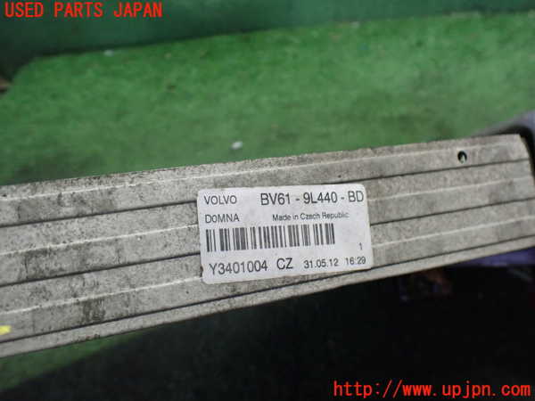 2UPJ-9233412451]ボルボ・V60(FB4164T)インタークーラー1 中古_3