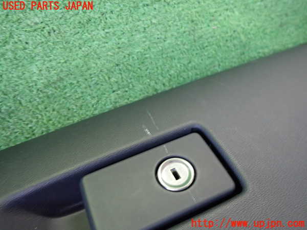 2UPJ-9233417516]ボルボ・V60(FB4164T)グローブボックス1 中古_2