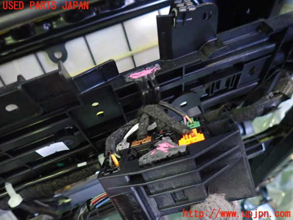 2UPJ-9233417065]ボルボ・V60(FB4164T)助手席シート 中古_5