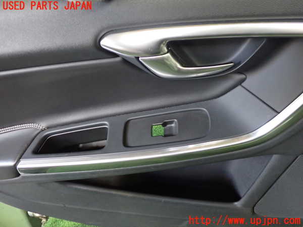 2UPJ-9233411264]ボルボ・V60(FB4164T)左前ドア内張り 中古_2