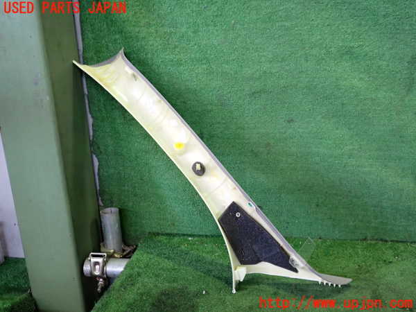 2UPJ-9233417655]ボルボ・V60(FB4164T)右フロントピラートリム 中古_2