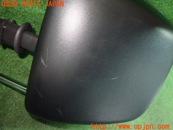 3UPJ=9233420562]ノート オーラ オーテック(FE13)純正 ヘッドレスト BOSEスピーカー付 運転席側 中古_3