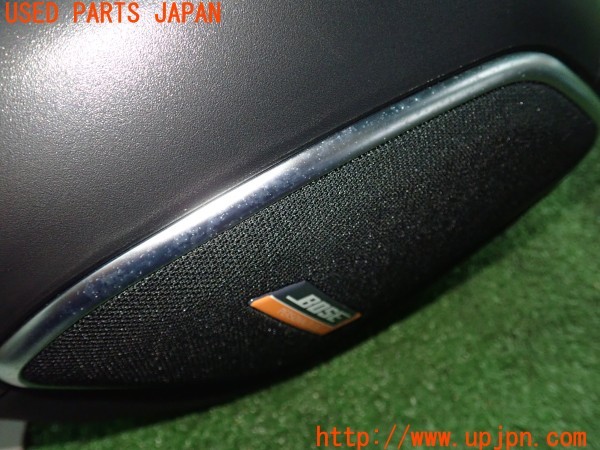 3UPJ=9233420562]ノート オーラ オーテック(FE13)純正 ヘッドレスト BOSEスピーカー付 運転席側 中古_4