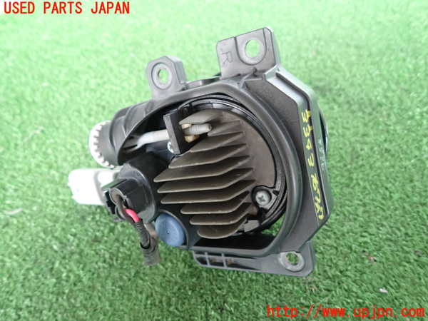 2UPJ-9233431180]キャスト アクティバ(LA250S)右フォグ 中古_2