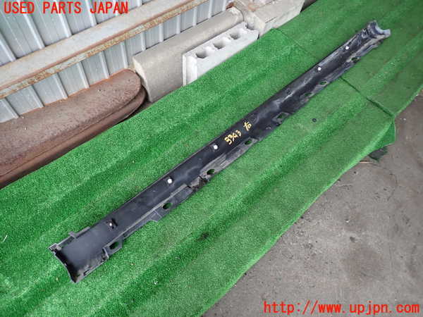 2UPJ-9233431390]キャスト アクティバ(LA250S)右サイドステップ 中古_2