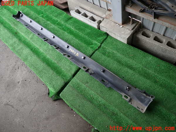 2UPJ-9233431392]キャスト アクティバ(LA250S)左サイドステップ 中古_3